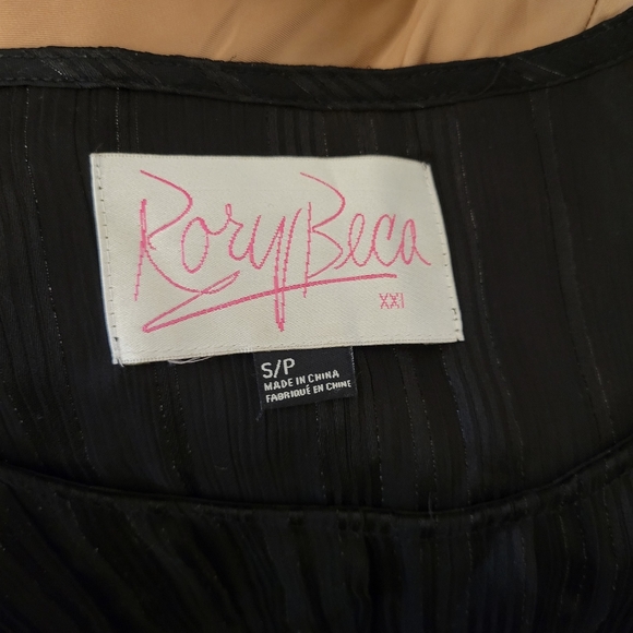 Rory Beca x Forever21 Sparkly Top - Picture 2 of 7